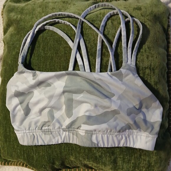 GapFit Other - Women's GapFit Low Impact Camo Print Sports Bra SZ XS